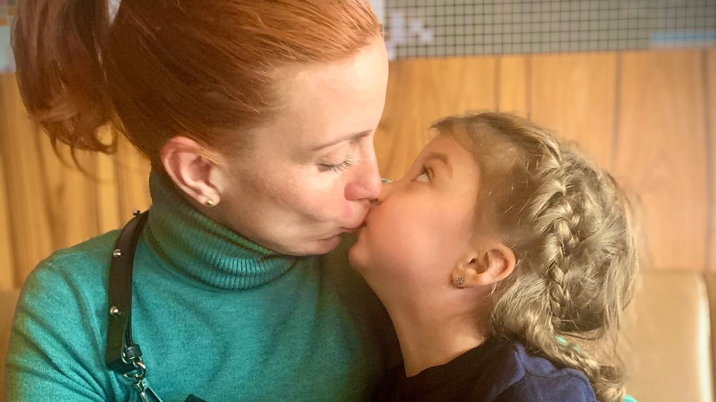 Michaela Maurerová je mamou troch detí. So súčasným partnerom má dcérku. Zdroj: IG/michaelamaurerova
