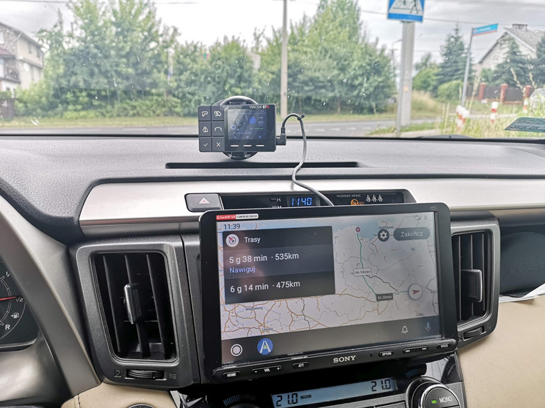 Yanosik w Android Auto - pierwsza wersja udostępniona do testu Auto Świat