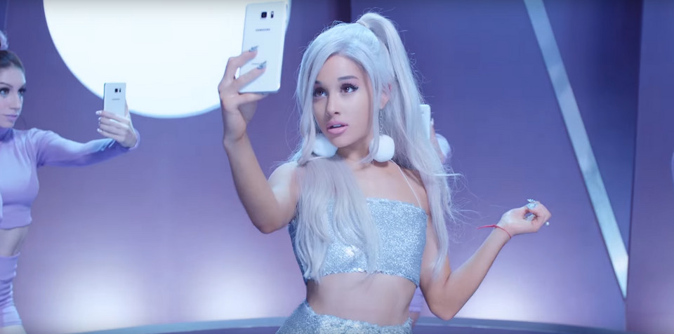 Ariana Grande w teledysku "Focus"