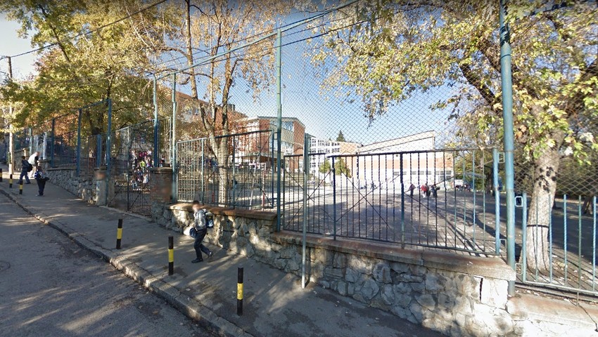 OŠ "Nikola Tesla" u Rakovici