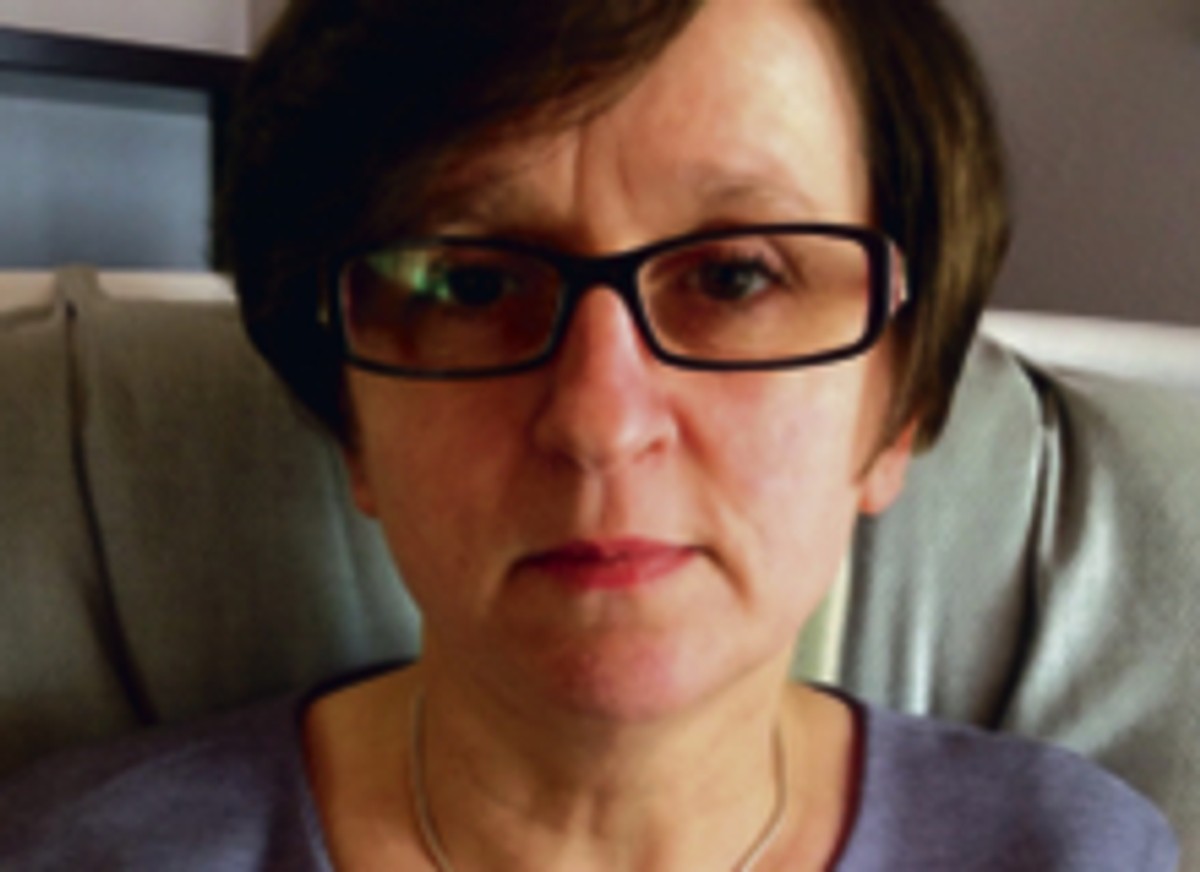 Dorota Sznajder pedagog specjalny z długoletnim stażem pracy. Absolwentka Wydziału Rewalidacji i Resocjalizacji WSPS w Warszawie, ukończone studia podyplomowe w zakresie organizacji pomocy społecznej UW oraz zarządzania zasobami ludzkimi WSP. Obecnie słuchaczka studiów podyplomowych z prawa pracy na UW materiały prasowe