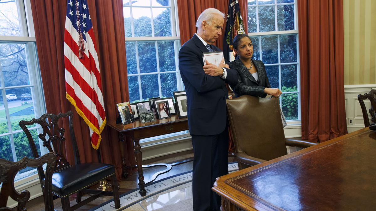 Joe Biden z Susan Rice (byłą doradczynią Baracka Obamy), którą może mianować na stanowisko wiceprezydenta USA, Waszyngton, kwiecień 2015 r.