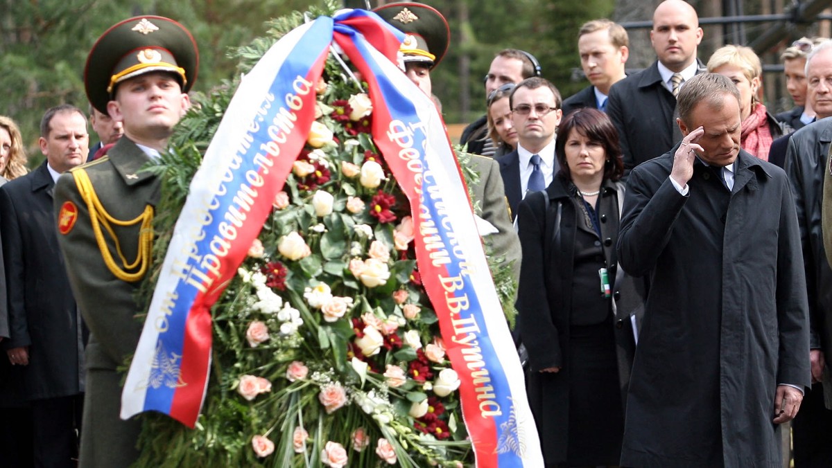 Dzisiejsze obchody 70. rocznicy mordu na polskich oficerach w Katyniu z udziałem premierów Polski i Rosji to bez wątpienia wydarzenie dnia, które jest szeroko komentowane, także na blogach politycznych. - Nie Putin jest  największym problemem w sprawie katyńskiej, problem leży raczej w świadomości społeczeństwa rosyjskiego - pisze na swoim blogu w Onet.pl Izabela Leszczyna.