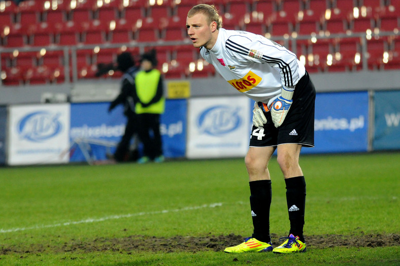 Wojciech Pawłowski zadebiutował w ekstraklasie w barwach Lechii Gdańsk, mając zaledwie 18 lat.