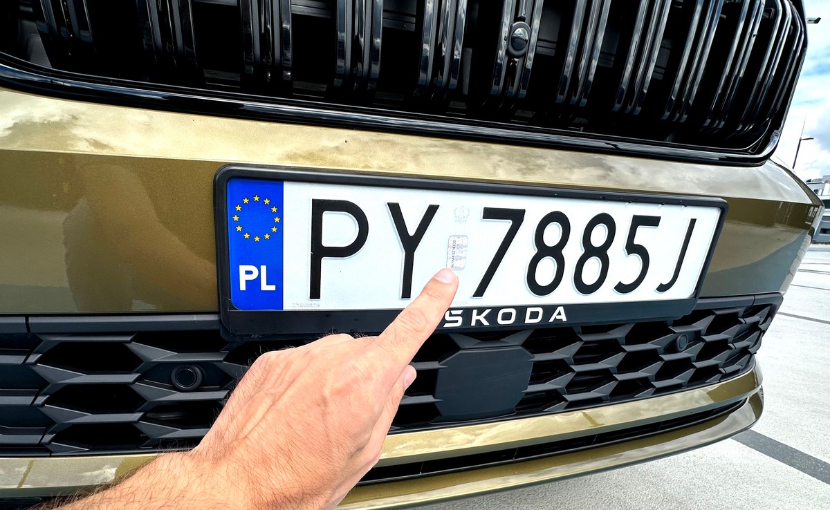 Od 1 stycznia 2026 roku zmiany w przepisach. Do urzędu skarbowego oddasz nawet 11 000 zł za samochód.