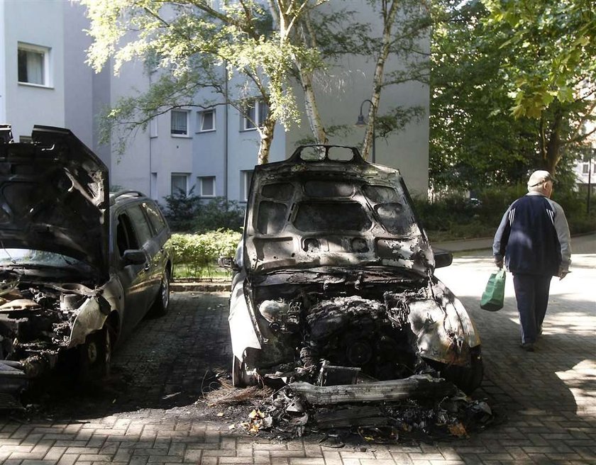 Palą auta bogaczy w Niemczech. Dlaczego?