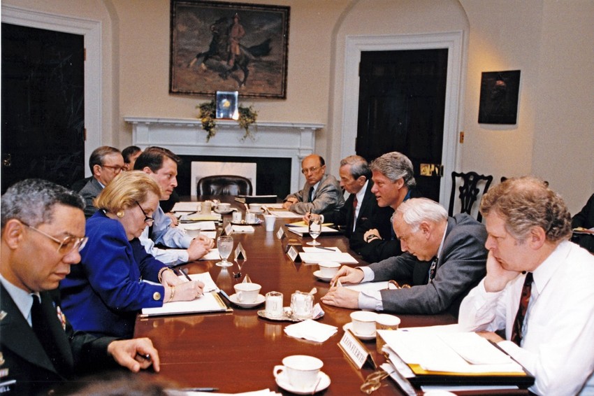 Kolin Pauel na sastanku sa Medlin Olbrajt i Bilom Klintonom u Vašingtonu 1. maja 1993.