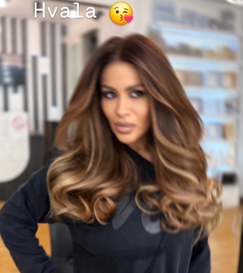 Mina Kostić nadogradila kosu