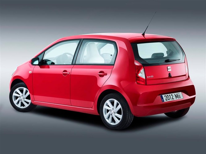 Zdaniem konstruktorów bagażnik o pojemności 251 litrów jest jednym z największych w tej klasie