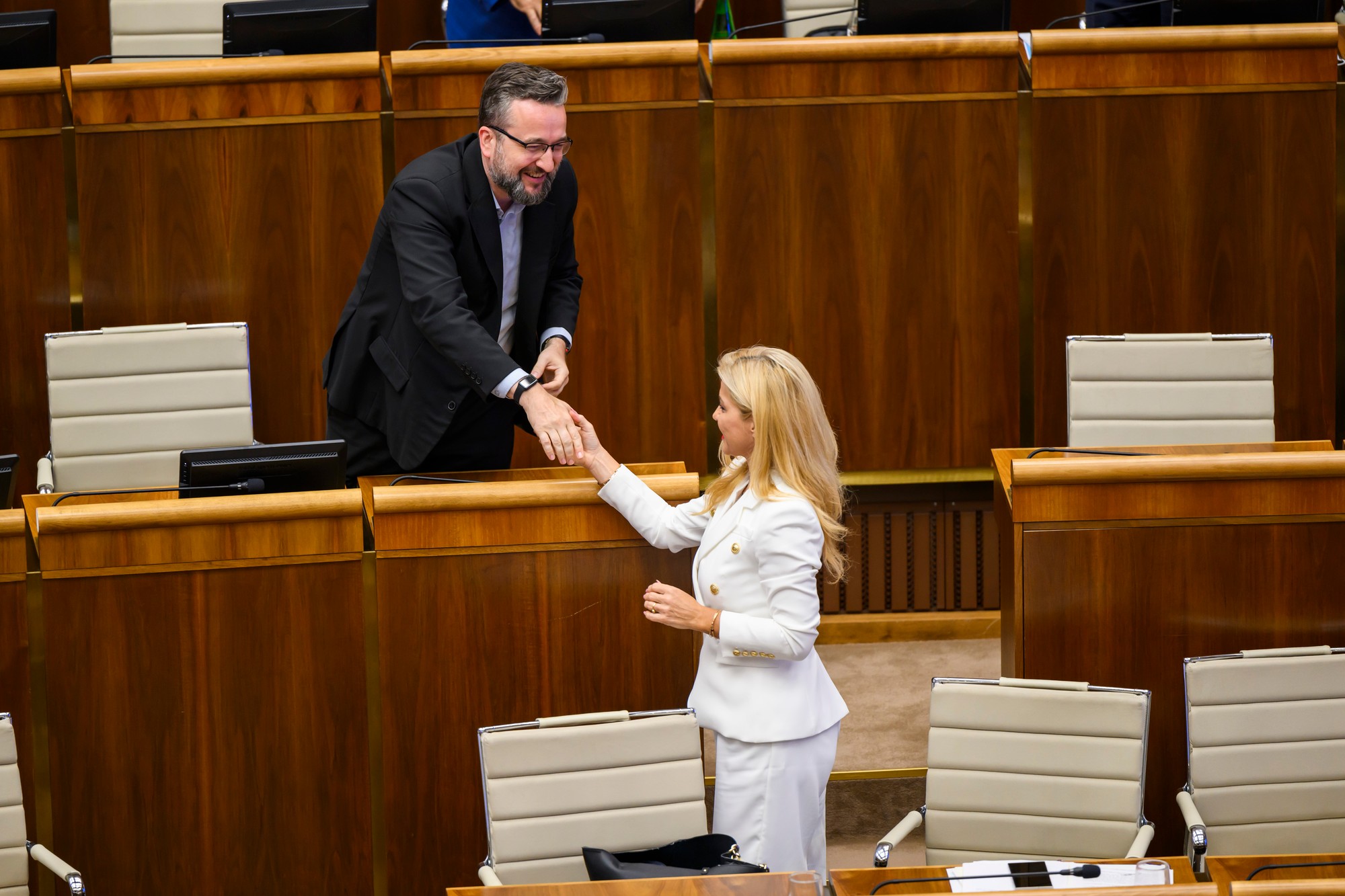 Ministerka kultúry Martina Šimkovičová po schválení zákona o STVR na 15. schôdzi parlamentu v Bratislave vo štvrtok 20. júna 2024.