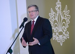 Spotkanie u prezydenta ws. pomnika smoleńskiego. Gronkiewicz-Waltz przedstawi propozycje lokalizacji