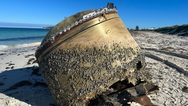 Tajemniczy obiekt na plaży. Australijczycy myśleli, że jest to UFO