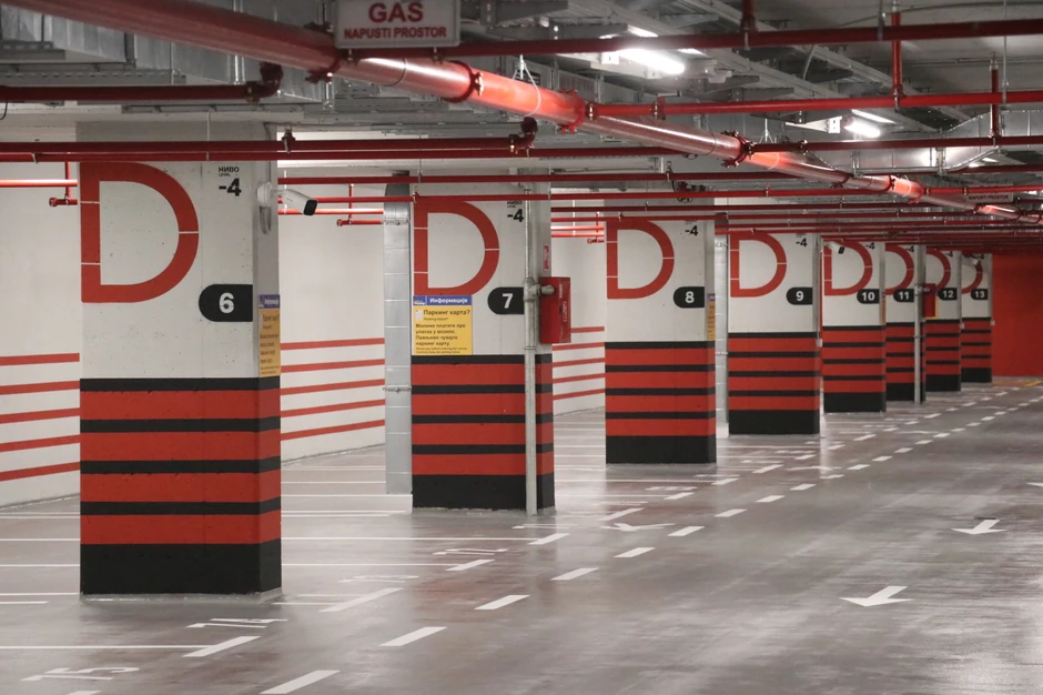 Podzemna garaža "Modene" u Novom Sadu