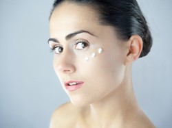 Spojrzenie zawsze młode: TAK opóźnisz powstawanie zmarszczek wokół oczu