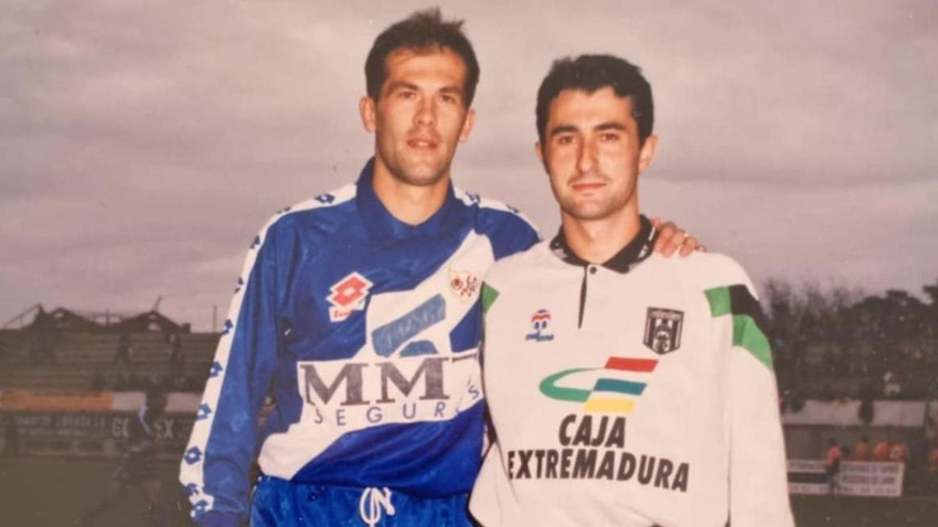 Josips Višnjić u plavom dresu Rajo Valjekana (levo) | Foto: Privatna arhiva