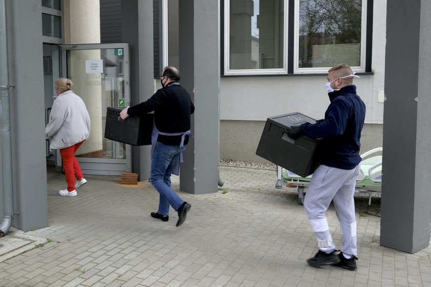 Zaopatrują szpitale w jedzenie