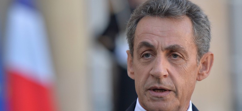 Sarkozy krytykuje Hollande'a po atakach: Stracono zbyt wiele czasu