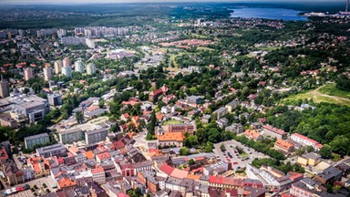 Jak radzą sobie gminy w programie "Czyste Powietrze"? Przoduje jedno województwo