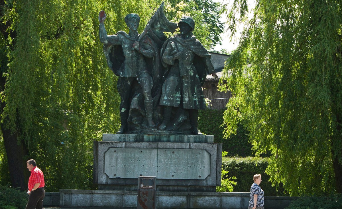 Pomnik polsko-sowieckiego braterstwa broni