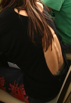 Zagadka: kto ma takie chude plecy?