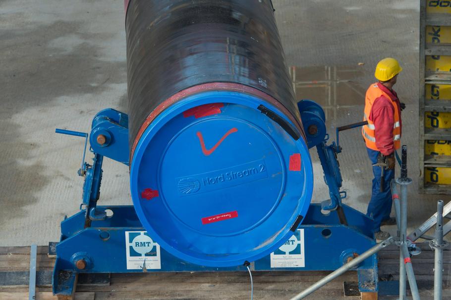 Rura użyta do budowy Nord Stream 2. Gazociąg ma przesyłać 55 mld metrów sześc. gazu rocznie