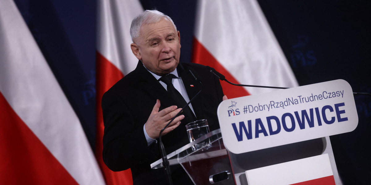 Jarosław Kaczyński nie chce zwalczać inflacji kosztem wzrostu bezrobocia.