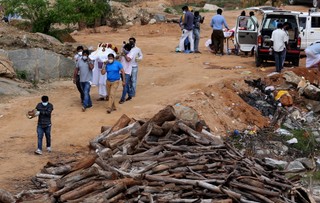 Sytuacja pandemiczna w Indiach: Fala nie opadnie aż do lipca