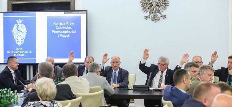 Senacka komisja przyjęła ustawę o Sądzie Najwyższym. Biuro Legislacyjne: To prawo zdaje się naruszać konstytucję