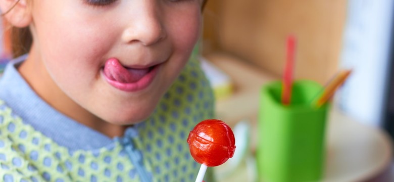Lizaki w sprayu - dzieci je uwielbiają, dentyści... ostrzegają!