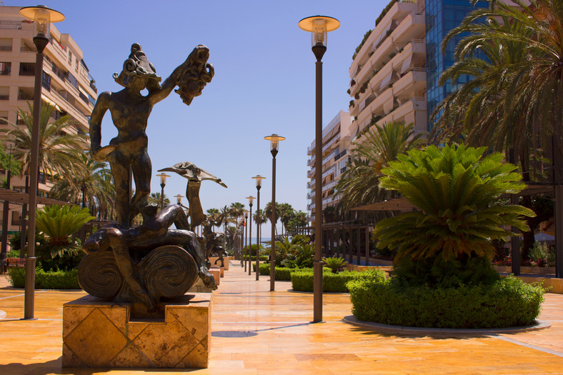 Jedna z rzeźb Salvadora Dali, Marbella