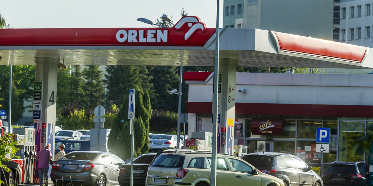 Nie ma powodów, aby paliwa na stacjach miało zabraknąć — przekonuje Orlen.