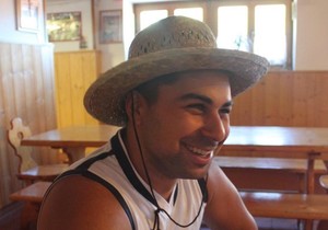 Aleksandar ubijen od strane majke i devojke