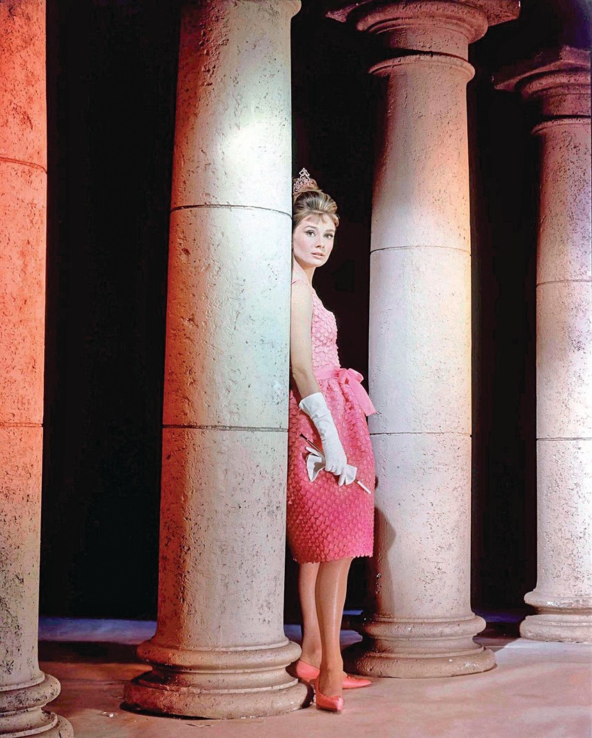 Odri hepbern je danas simbol lepote, stila i gracioznosti. U svakom delu sveta nalazi se neki detalj posvećen njoj