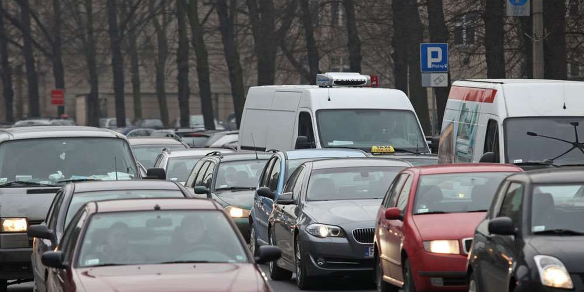 Po centrum 30 km na godzinę!