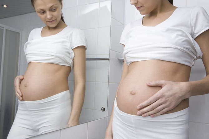 Ovaj problem se u najvećem broju slučajeva javlja posle
trudnoće, kao posledica fizičkih promena
u organizmu žene, posle porođaja ili u menopauzi