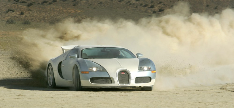 Bugatti Veyron ma...15 lat!