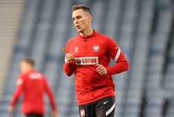 Ze Szwecją bez Milika. Dwutygodniowa przerwa polskiego napastnika