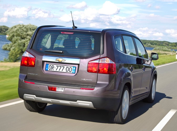 Pierwszy europejski model Chevroleta wśród vanów już wkrótce zadebiutuje na polskim rynku. Od początku przyszłego roku będzie można składać zamówienia u dilerów na Orlando. W salonach pojawi się on najpóźniej w marcu 2011 roku
