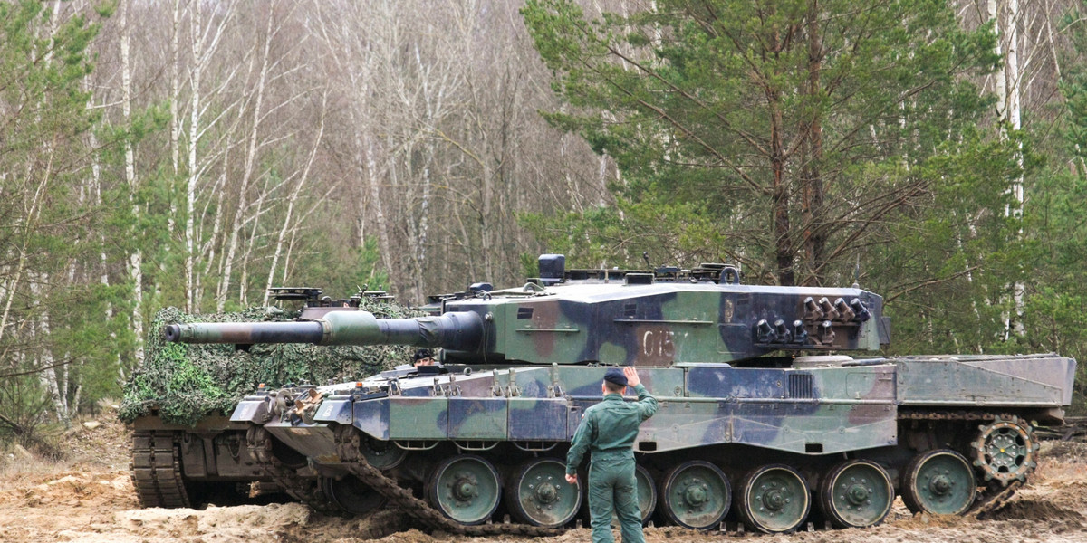 Szkolenie żołnierzy sił zbrojnych Ukrainy w Świętoszowie. Na zdjęciu czołg Leopard  2 z 10. Brygady Kawalerii Pancernej. 