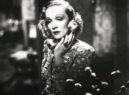 Ciekawski Tomek i sekrety Marleny Dietrich