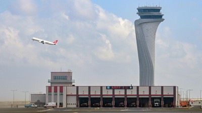 Samolot odlatujący ze Stambułu