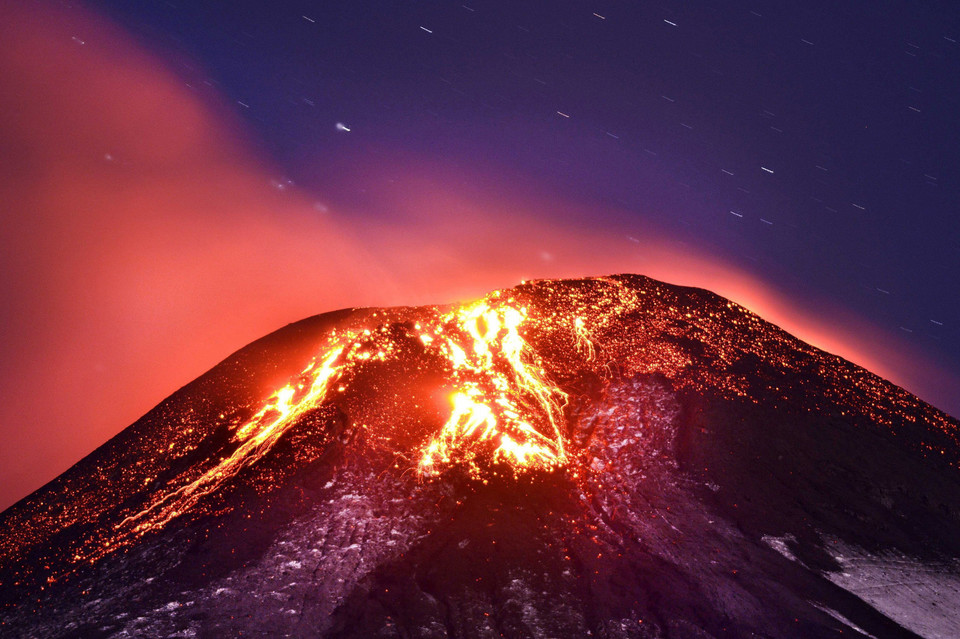 epaselect CHILE VOLCANIC ERUPTION (Volcano Villarrica eruption)
