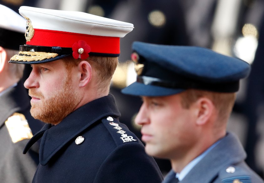 Fragment książki "Bitwa braci. William, Harry i historia rozpadu rodziny Windsorów" Robert Lacey 