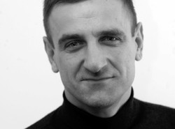 Tarcza oddala się w niebyt