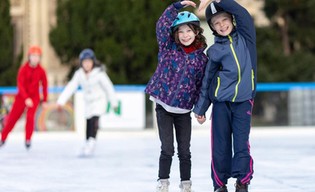 Ferie zimowe: oferta sportowa dla dzieci i zmiany w komunikacji. Sprawdź czy twój autobus nadal jeździ