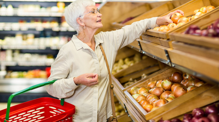 Tízezer forintnyi élelmiszert vásárolhatnak az érintettek az utalványból (képünk illusztráció) / Fotó: Shutterstock