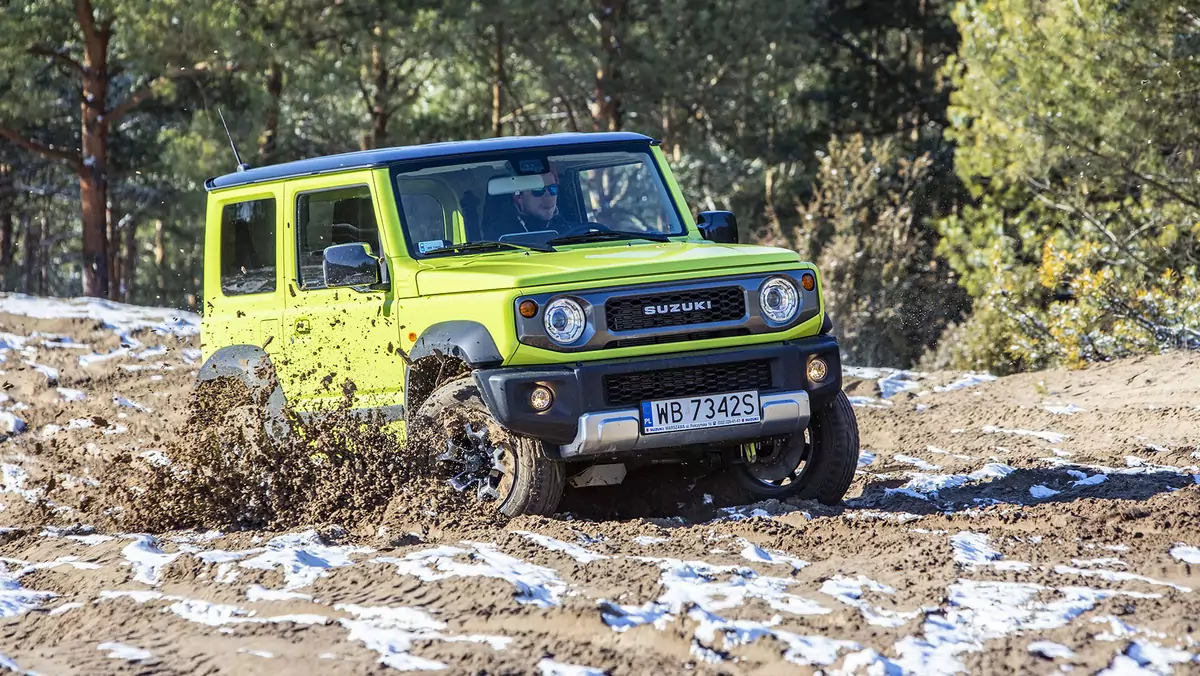 Suzuki Jimny 1.5 VVT 4AT - jego żywioł to teren