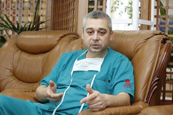 Ass. dr  Predrag Matić, vaskulurani hirurg u Klinici za vaskularnu hirurgiju Instituta za kardiovaskularne bolesti „Dedinje“ i klinički asistent na Katedri za hirurgiju sa anesteziologijom Medicinskog fakulteta u Beogradu
