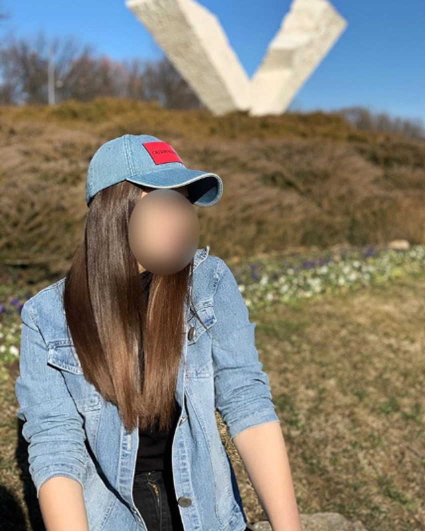 Skoro svaka druga slika na Instagramu koja je nastala u spomen kompleksu je neumesan selfi