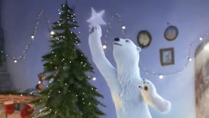 Idilli hangulat: cuki jegesmacis karácsonyi reklámmal jelentkezik a Coca-Cola